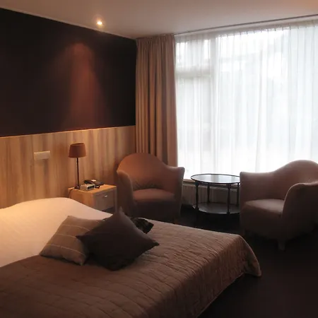 Parkhotel Hugo De Vries Szálloda 3*