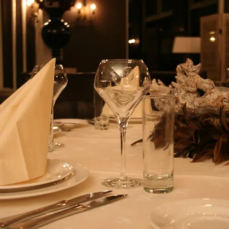 Parkhotel Hugo De Vries Szálloda 3*