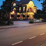Отель Parkhotel Hugo De Vries
