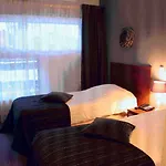 Отель Parkhotel Hugo De Vries Люнтерен